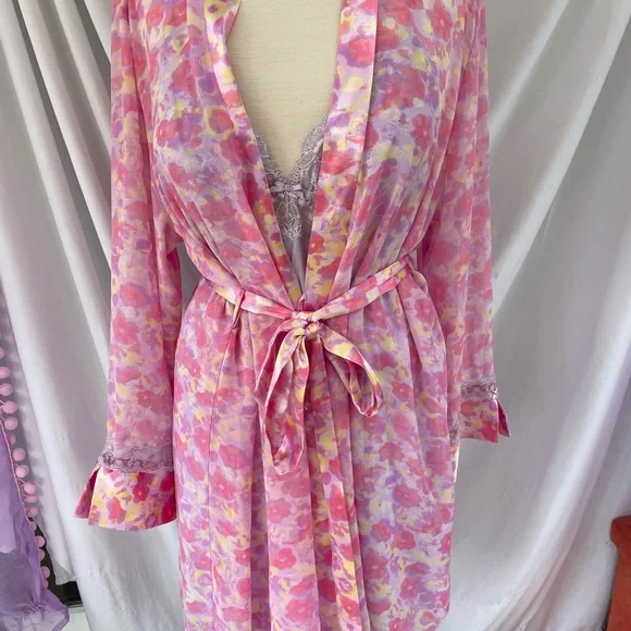 Delicates Pink and Yellow Floral Robe - Picture 4 of 4